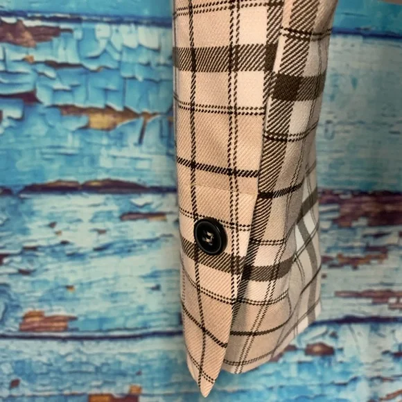 Bershka Cropped Plaid Blazer - Picture 6 of 8